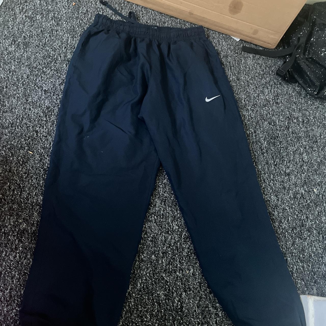 Nike Women's Navy and White Joggerstracksuits Depop