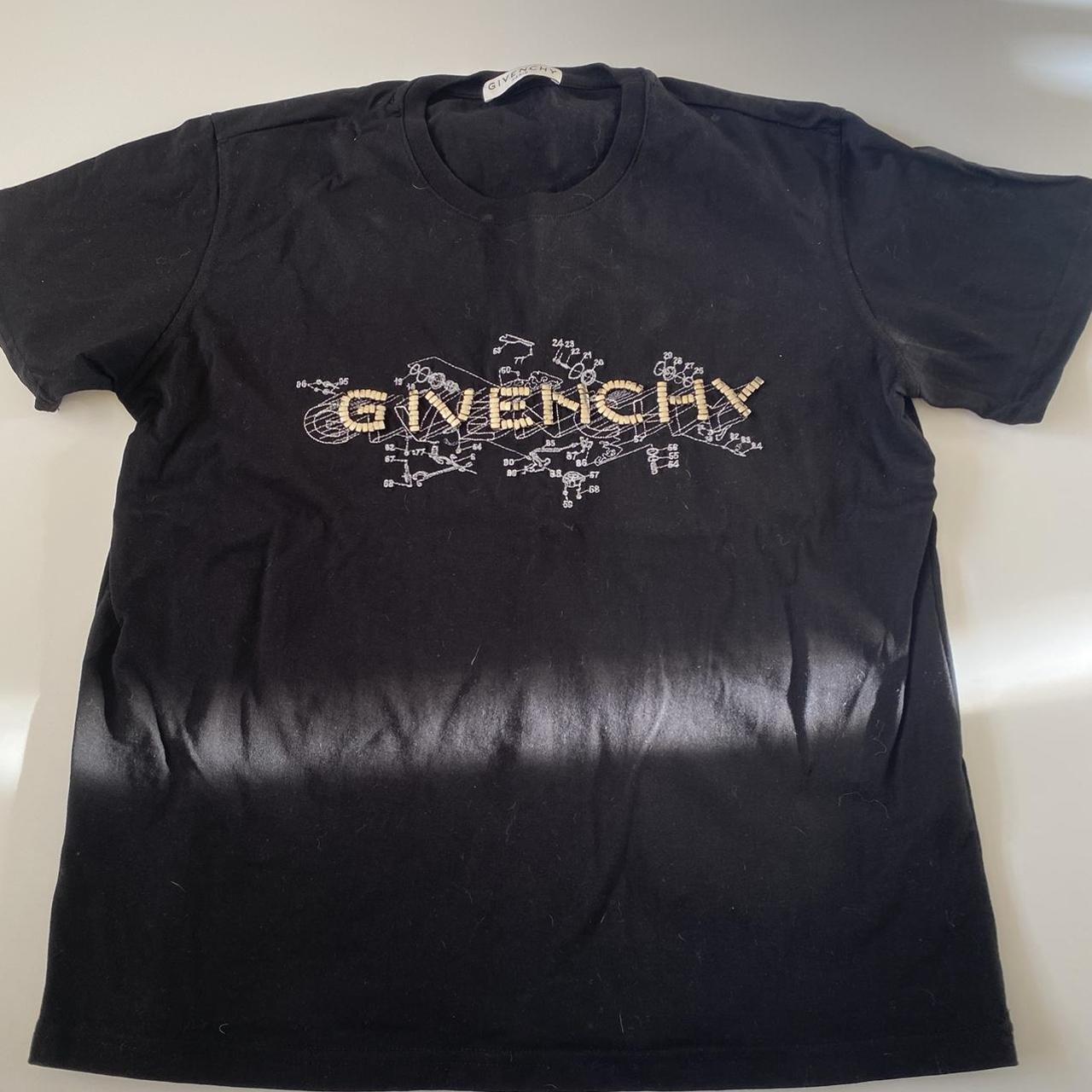 Givenchy small mens tshirt Used but good... - Depop