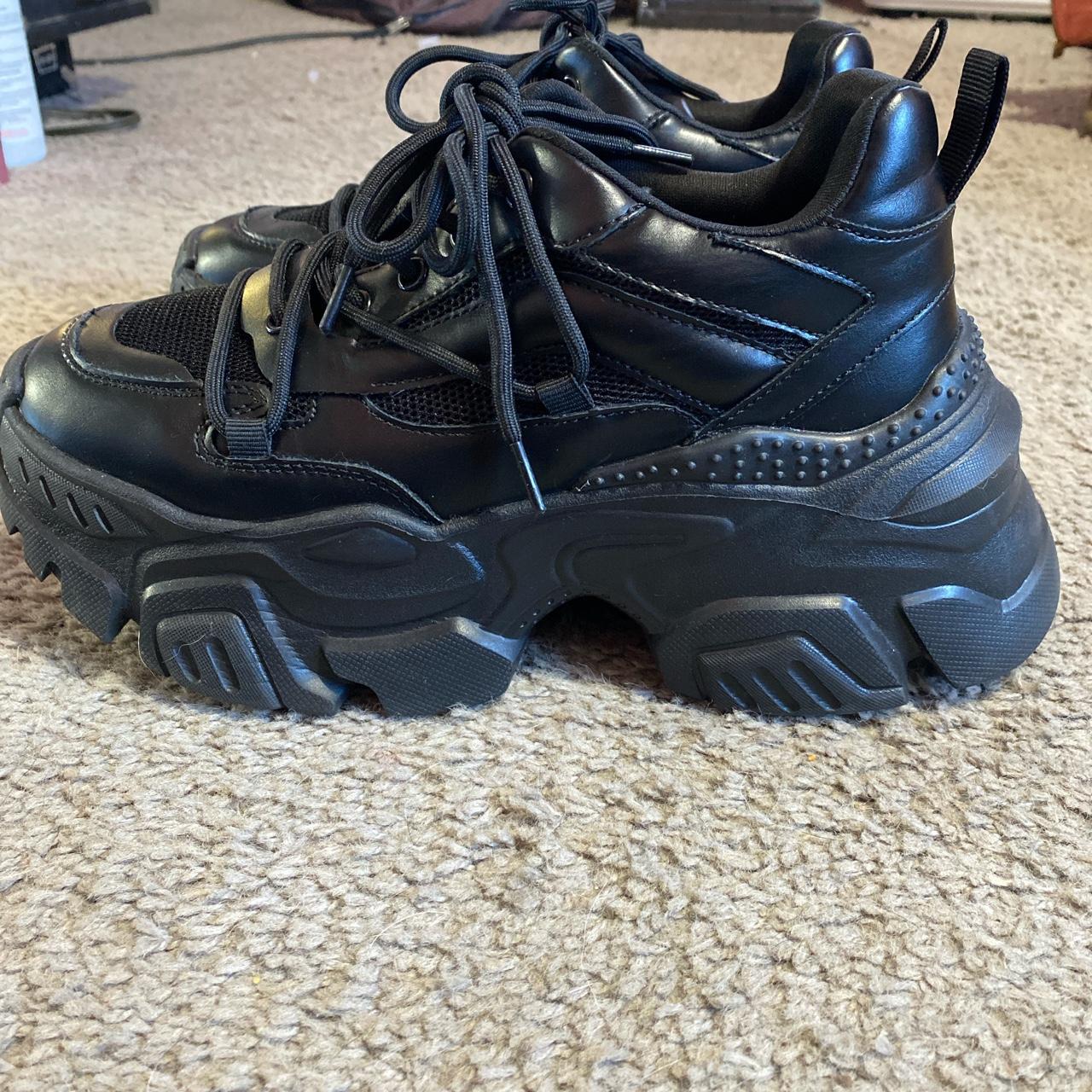 madden girl sneakers black
