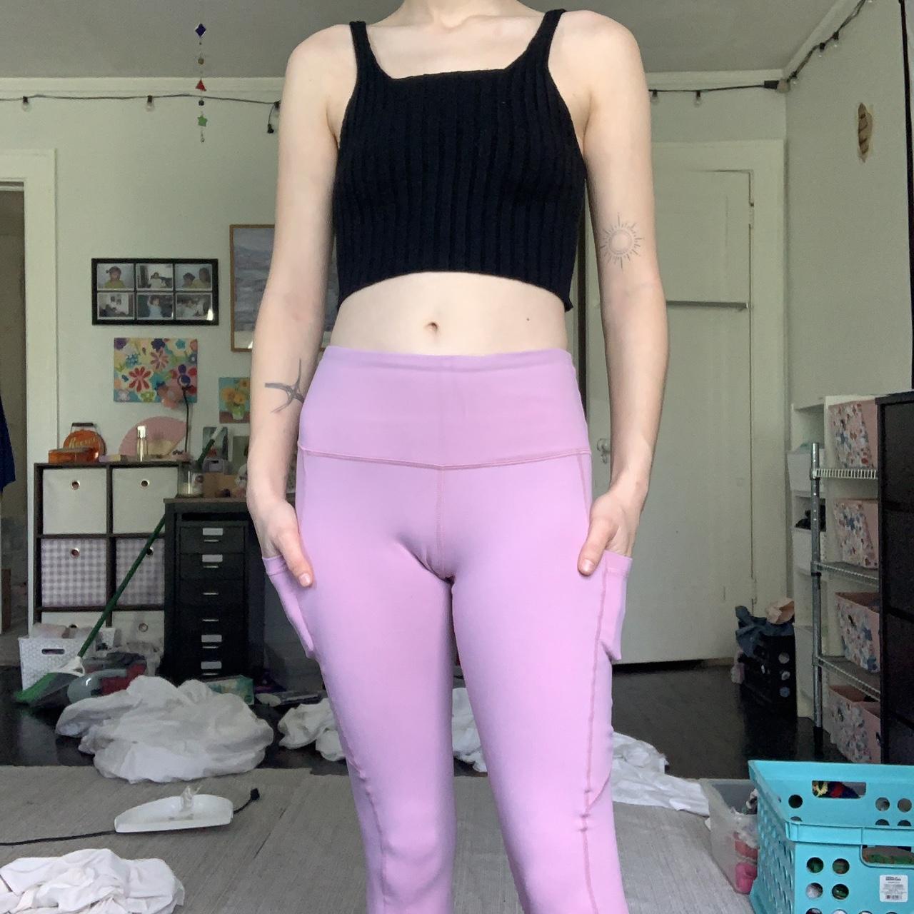 Perfect pink leggings with two huge pockets Super - Depop