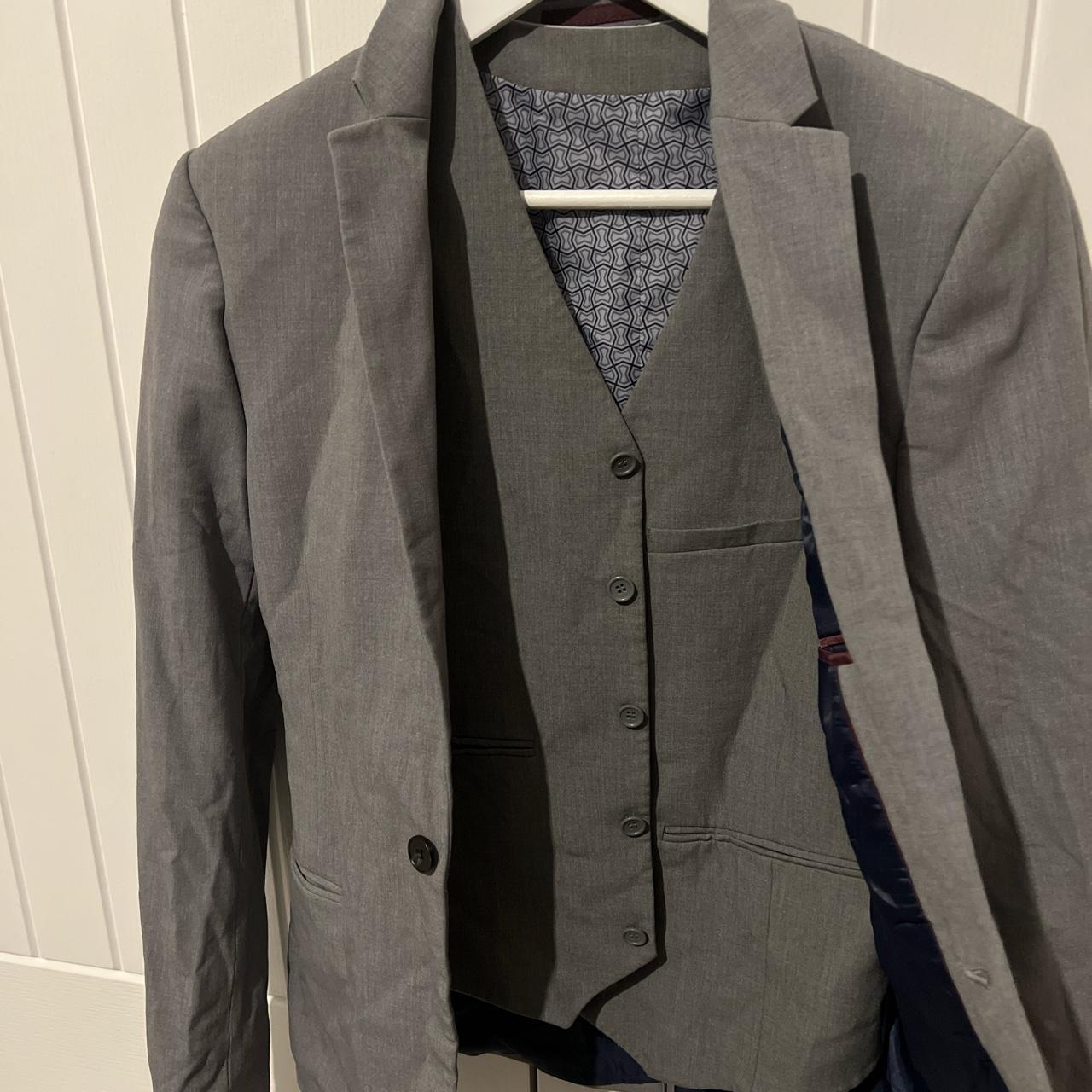 ASOS Men's Grey Suit Depop