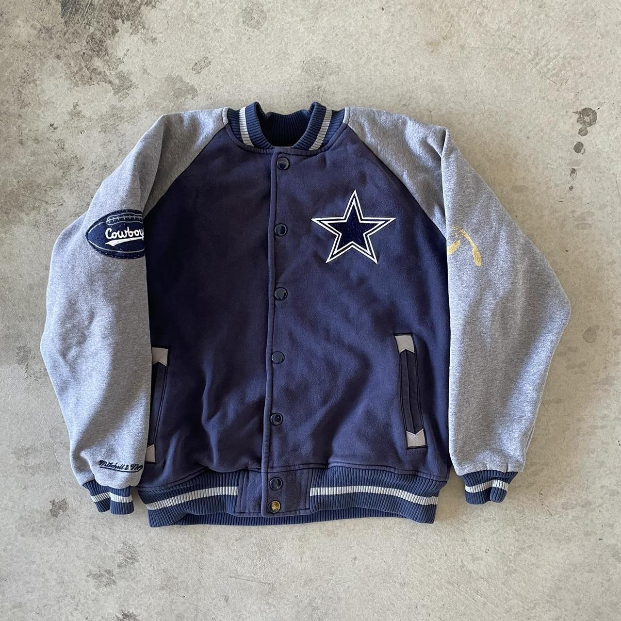 VINTAGE REWORKED/NFL Dallas Cowboys Cropped Fleece - Depop