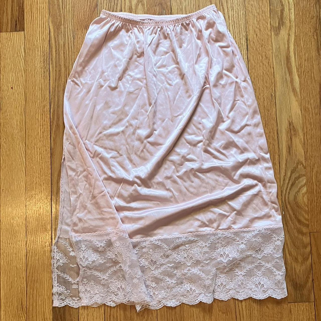 JCPenney Women's Pink Skirt Depop