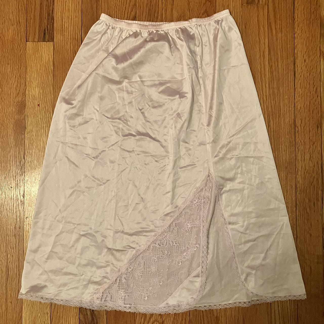 JCPenney Women's Pink Skirt Depop