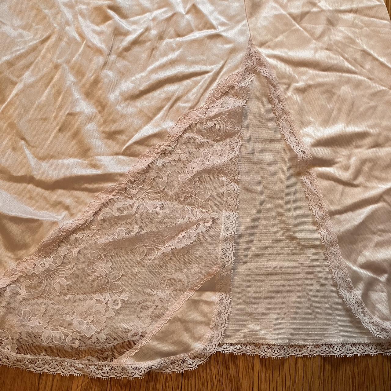 JCPenney Women's Pink Skirt Depop