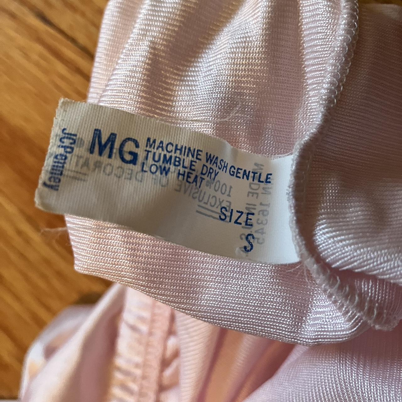 JCPenney Women's Pink Skirt Depop