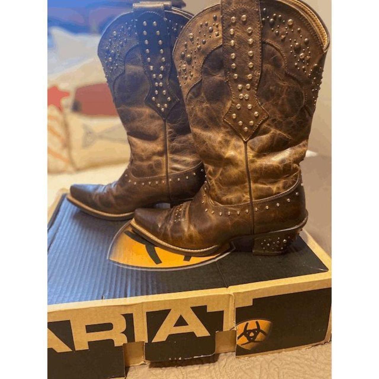 Ariat rhinestone cowgirl boots hotsell