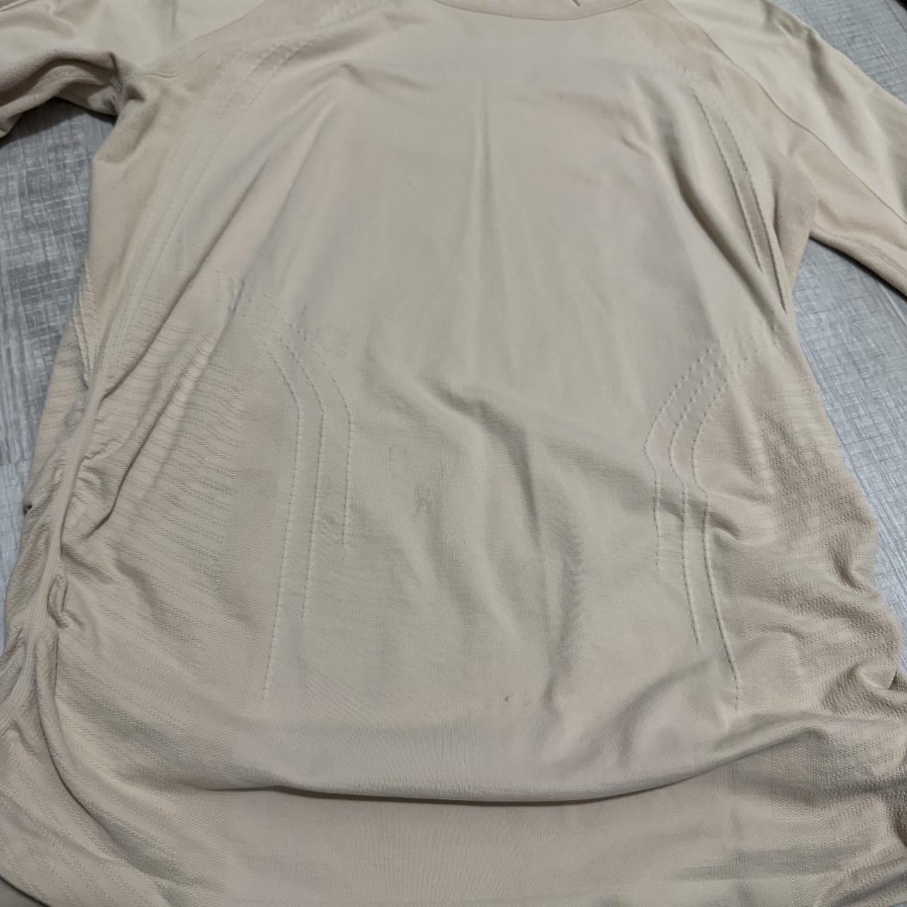 item listed by hhurori2