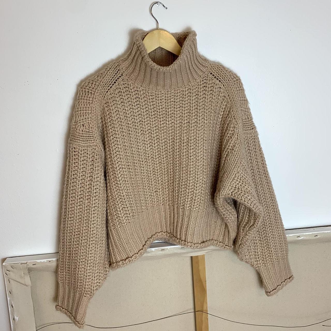 Chunky H&M sweater Super warm and soft! Size S,... - Depop