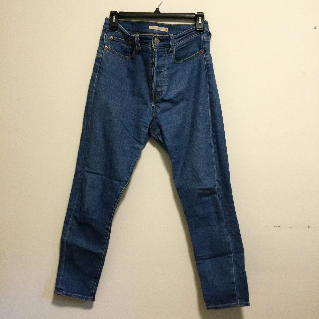 Levis Wedgie Skinny Jeans -Size 29 -Skinny... - Depop