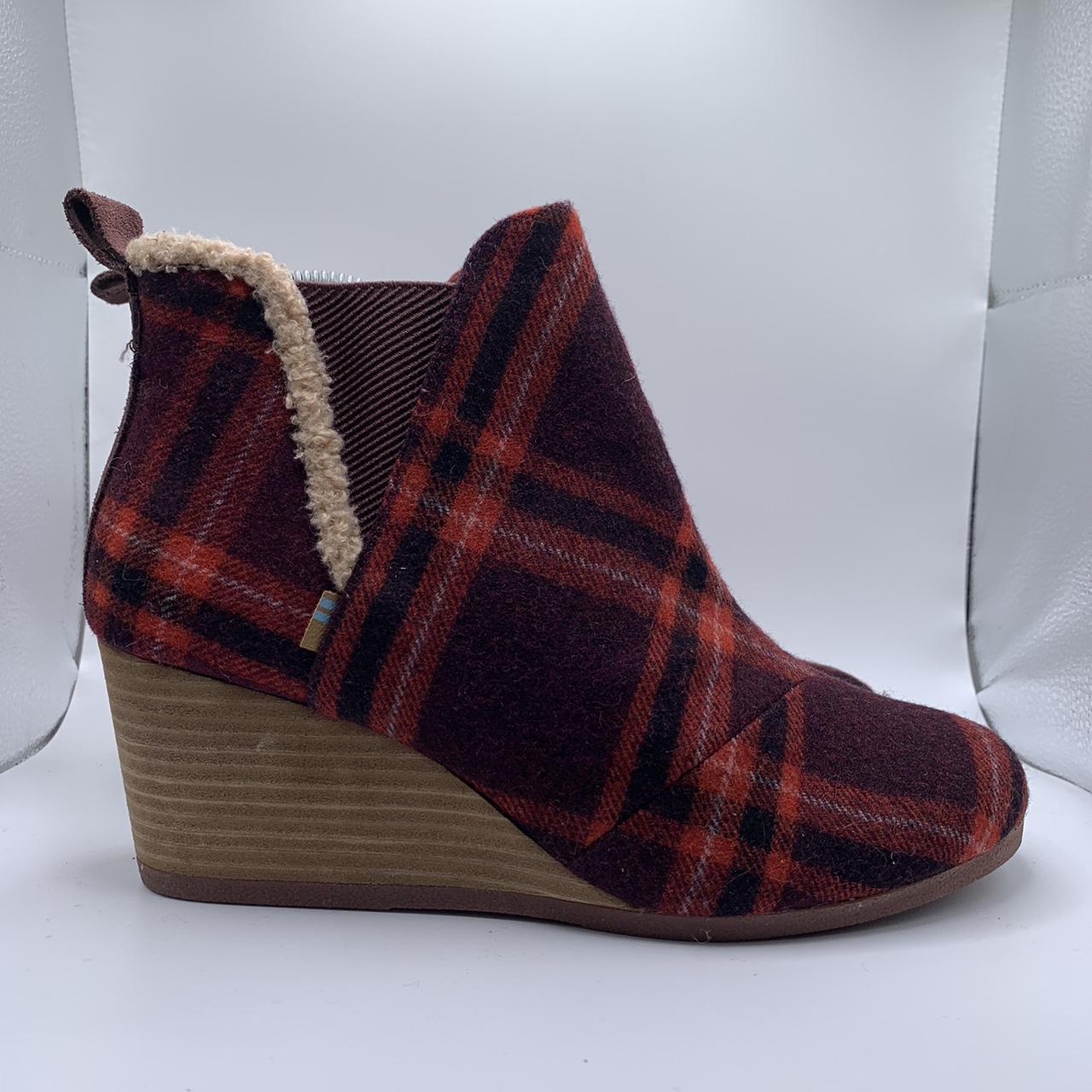 Toms shops plaid boots