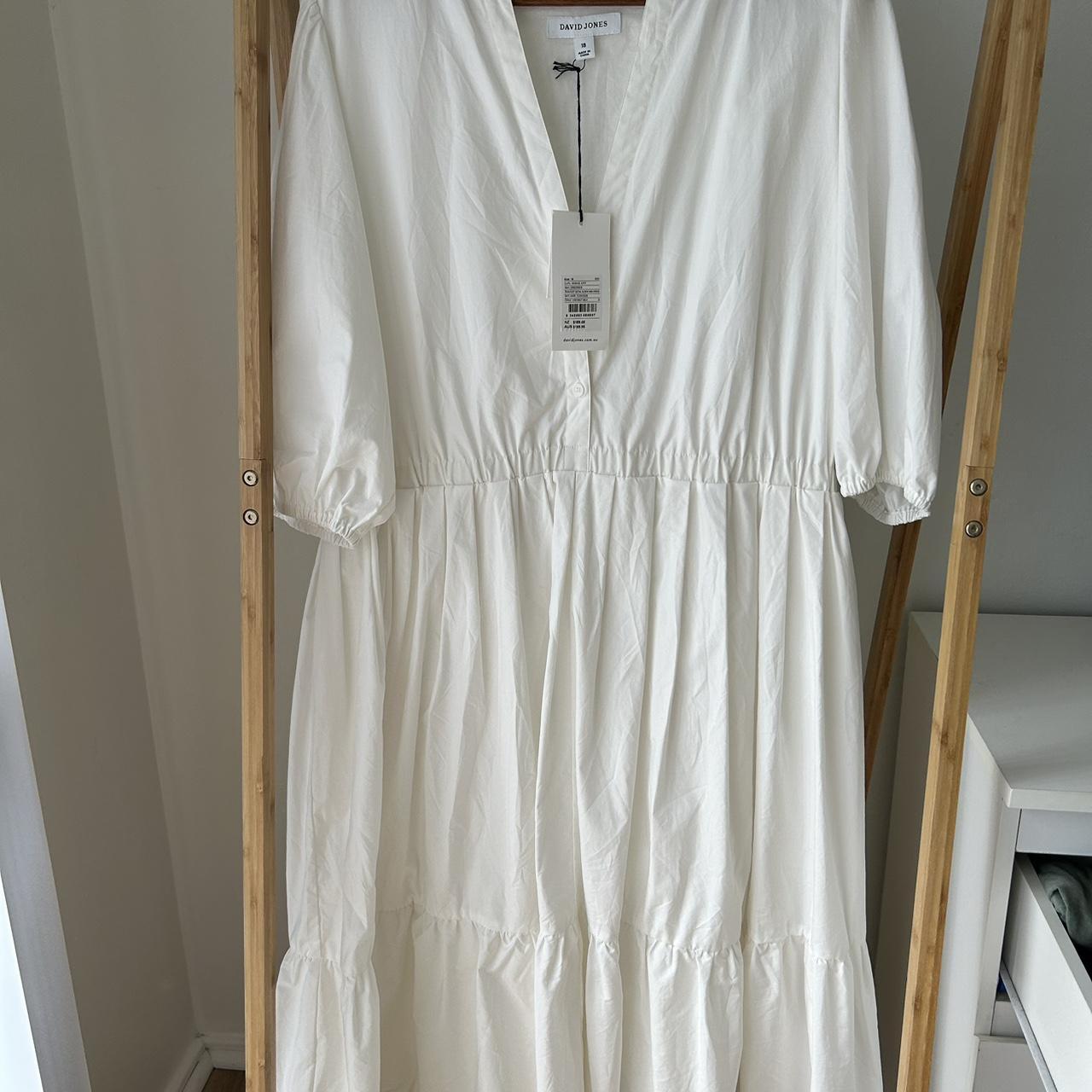 David Jones white midi dress. Heavy and very luxe... Depop