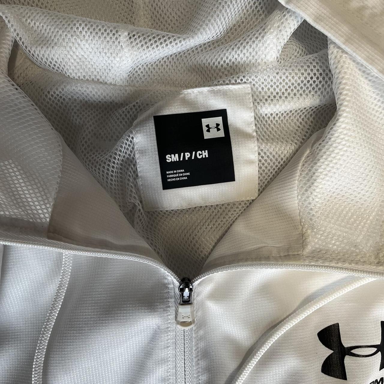 Under Armour Men's White and Black Jacket Depop