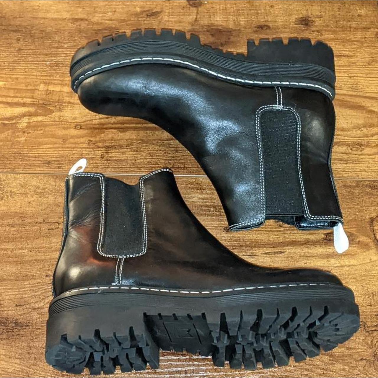 pirro chelsea lugsole ankle bootie