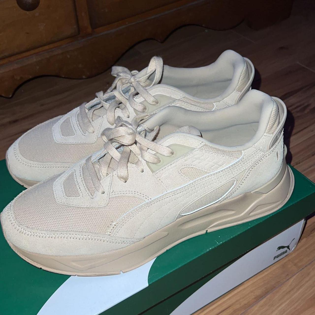 Puma Men's Cream Trainers | Depop