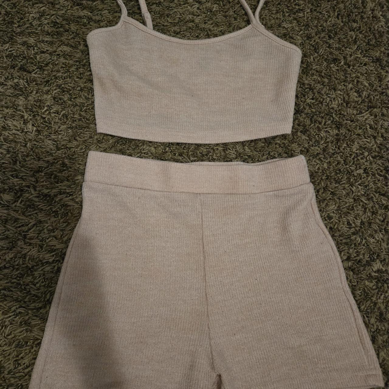 item listed by flowersclosett