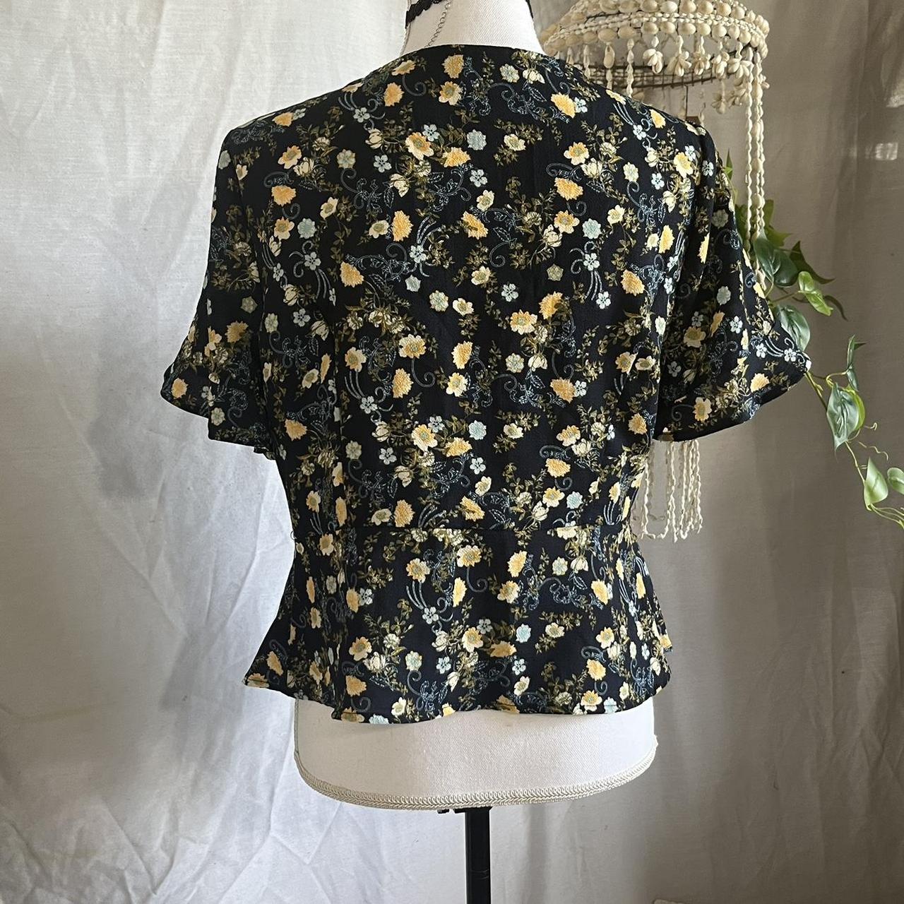 Hooked Up by IOT Women's Black and Yellow Blouse (5)