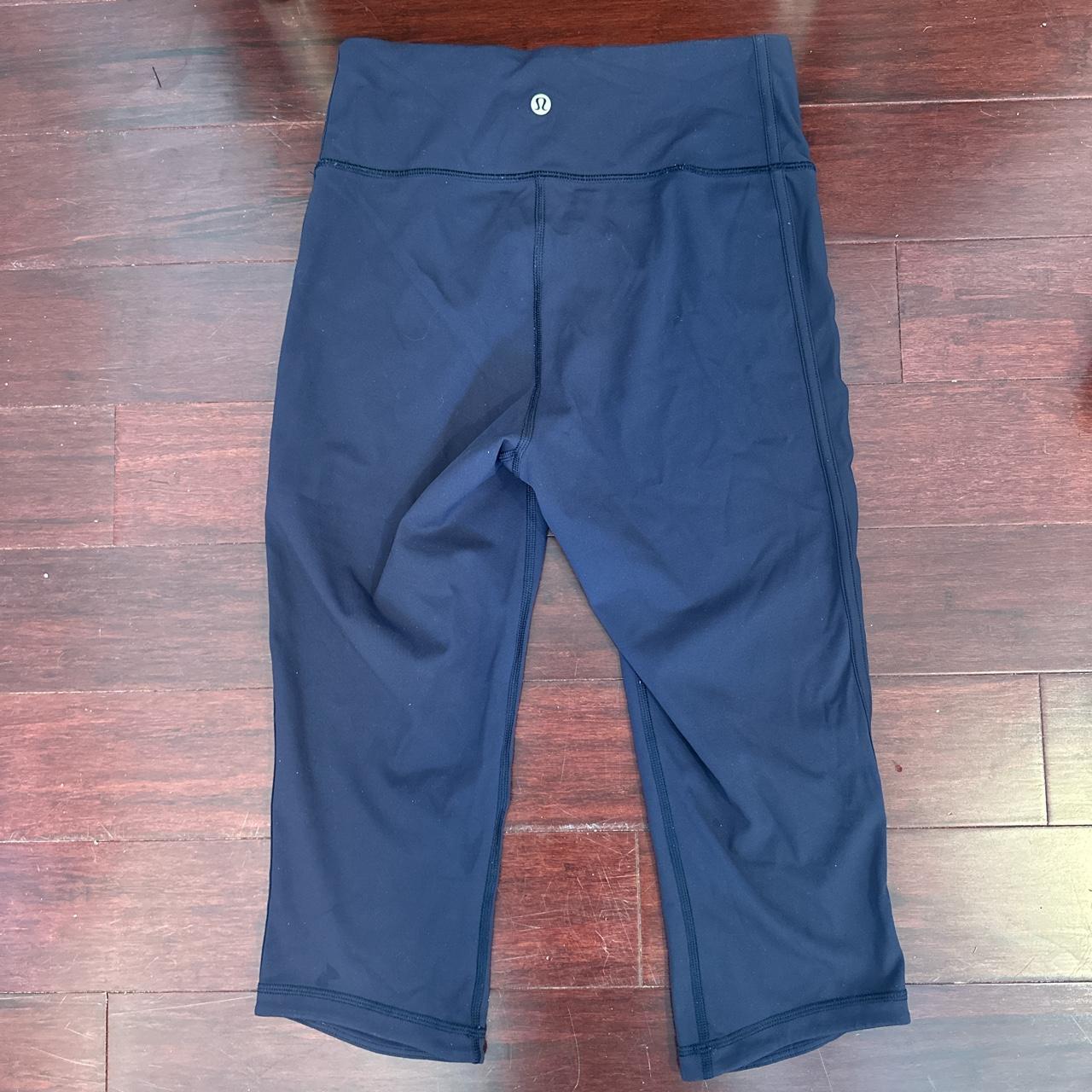 Size 6 lululemon joggers in navy blue. Worn maybe 5 - Depop
