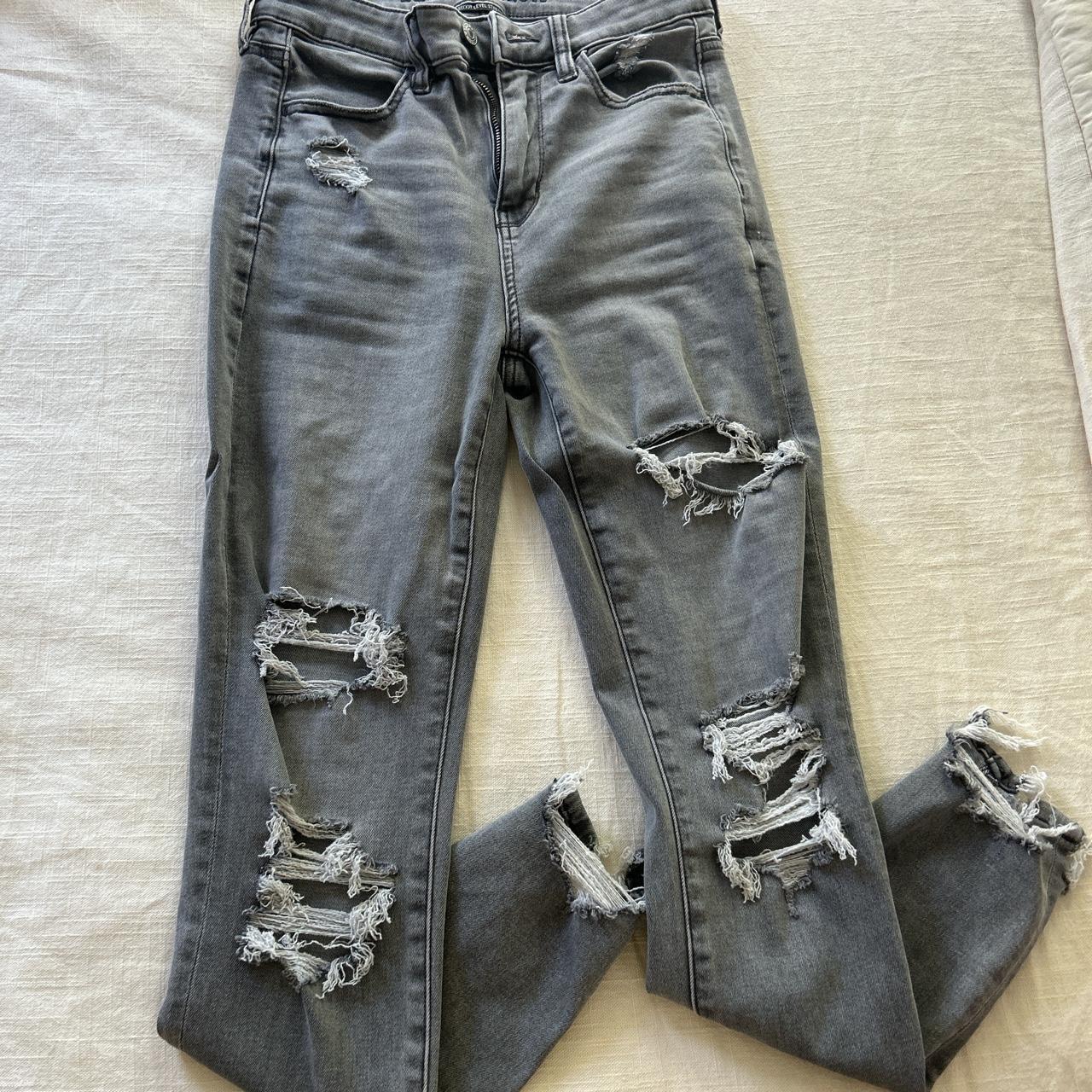 American Eagle gray ripped jeans - Depop