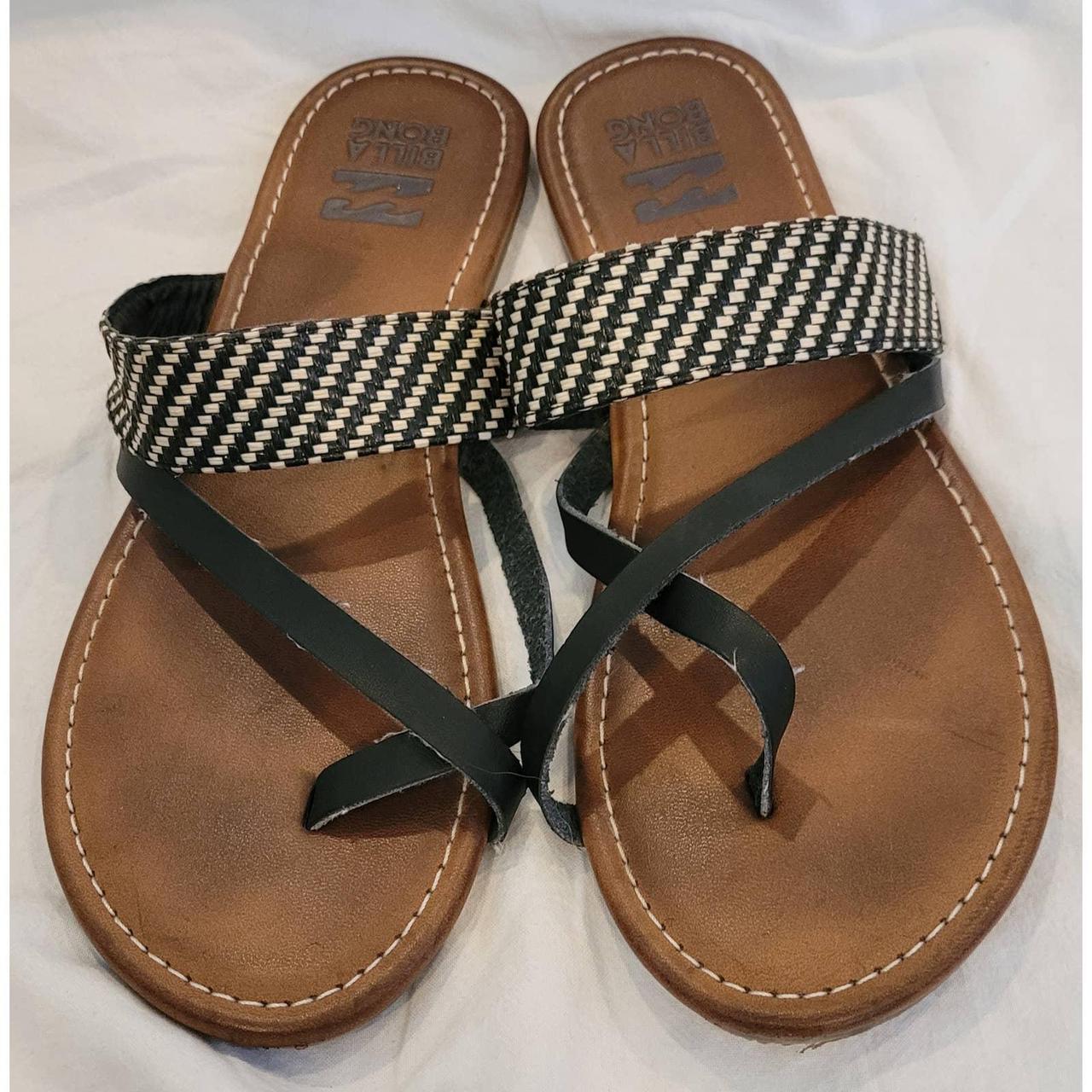 No size on these Sandals, but the billabong size... - Depop