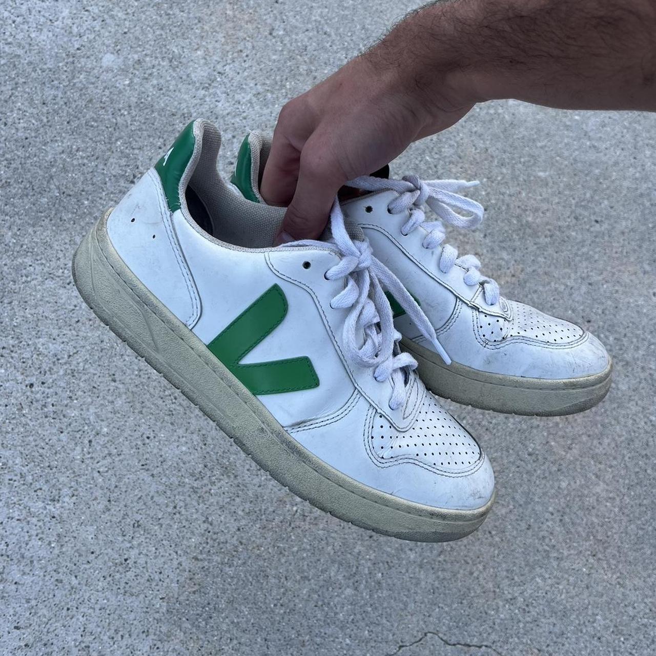 Veja green clearance trainers