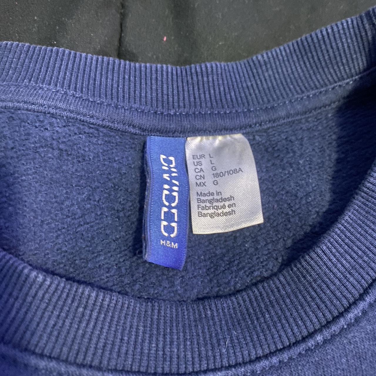 H&M Men's Black and Navy Jumper Depop