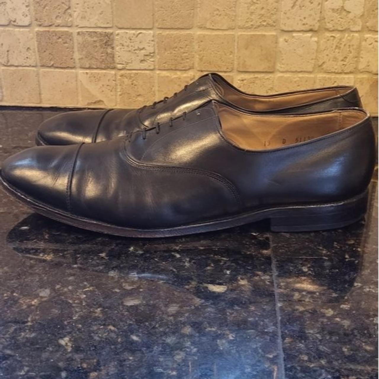 Great vintage pair of Allen Edmonds black leather...