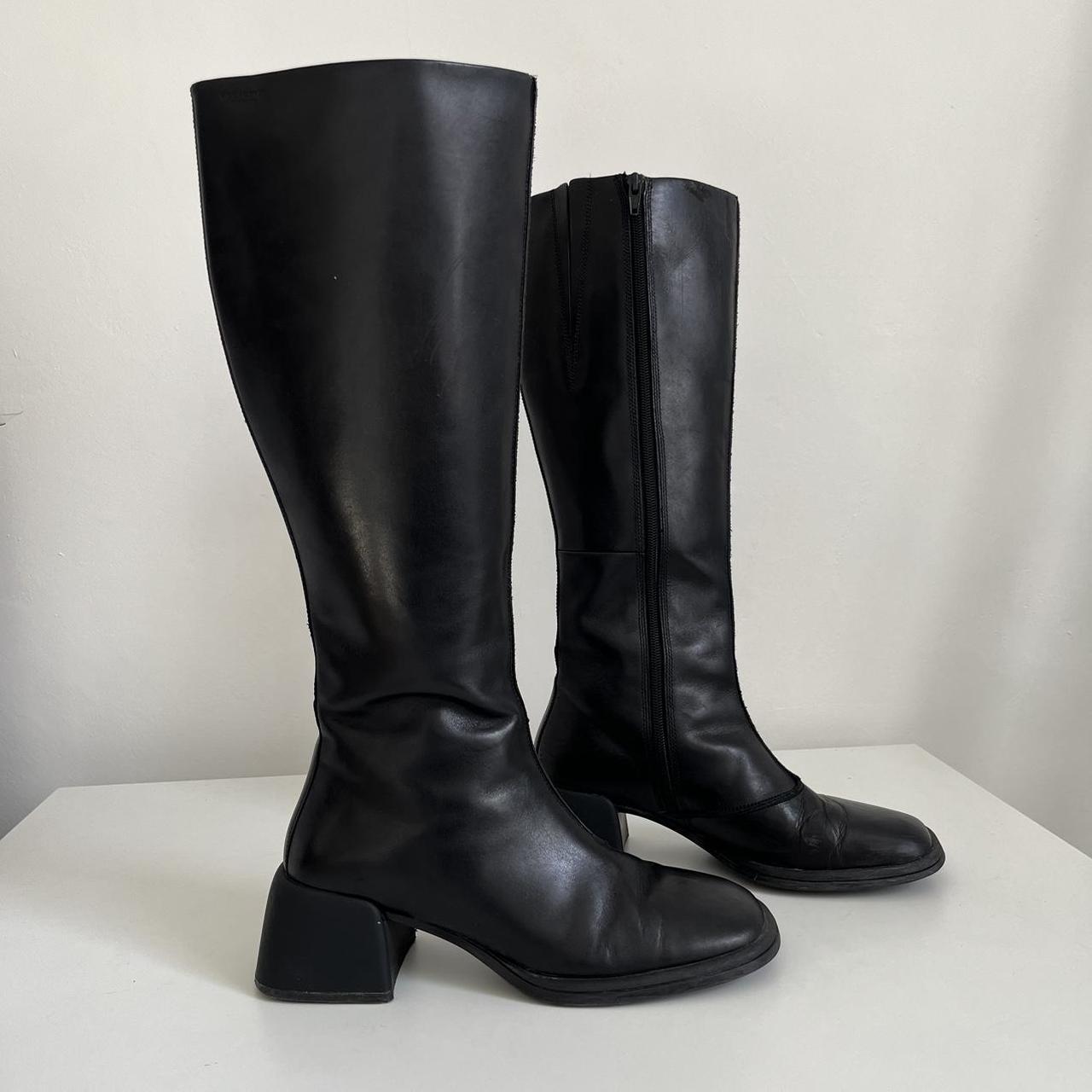 Amazing Vagabond black leather boots in size EU38.... Depop