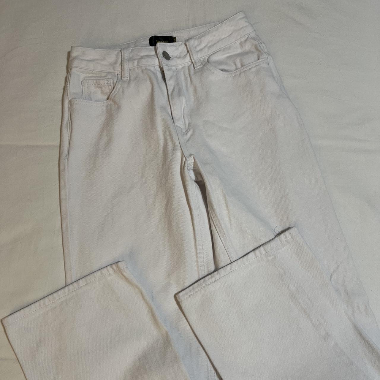 Finesse white straight leg jeans #denim... - Depop