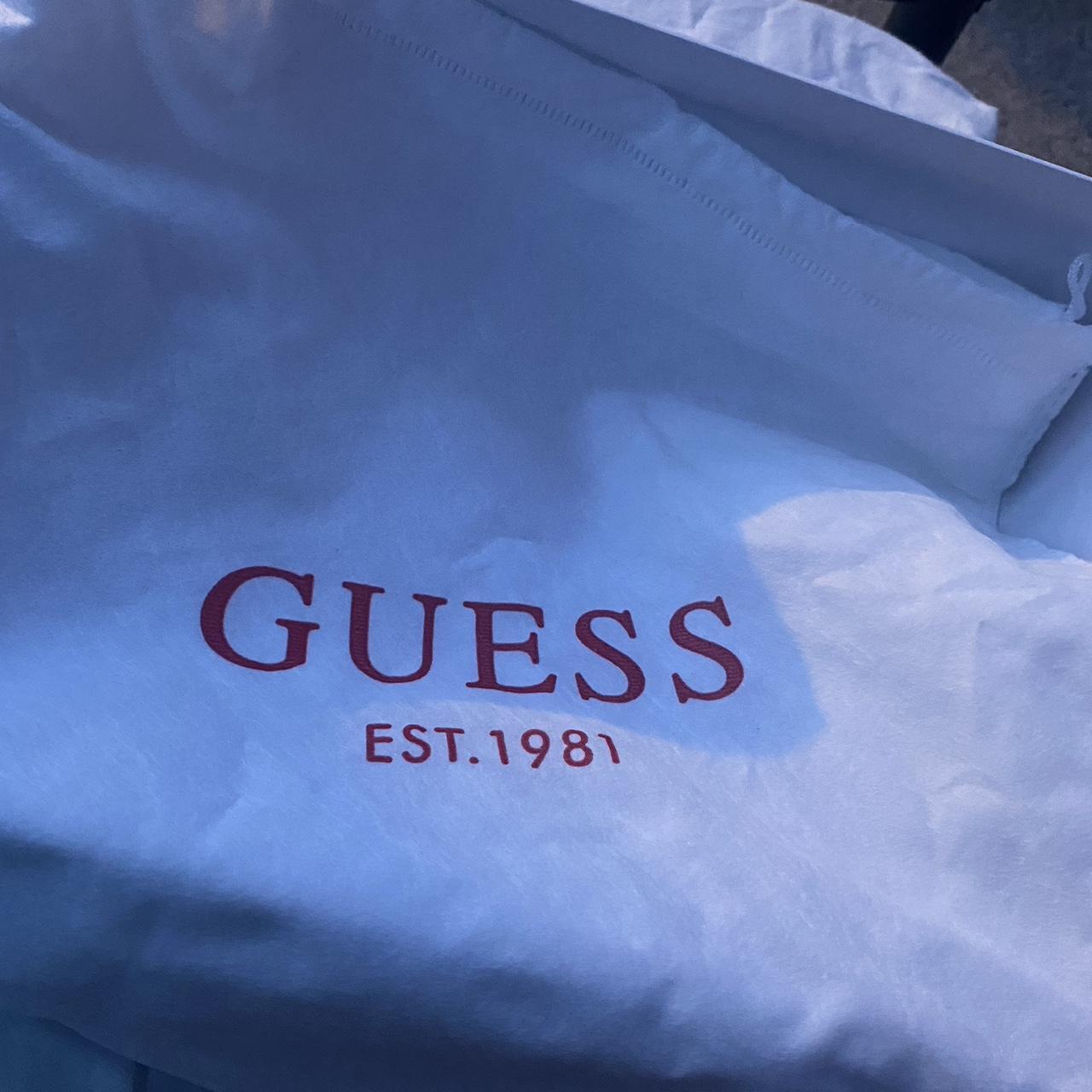 Est shop 1981 guess