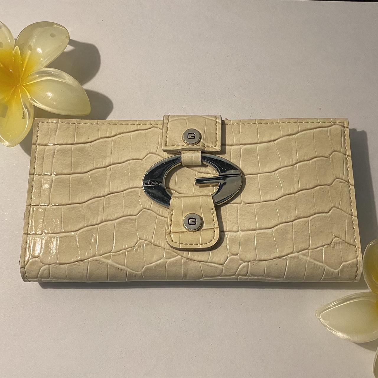 item listed by tikkiland