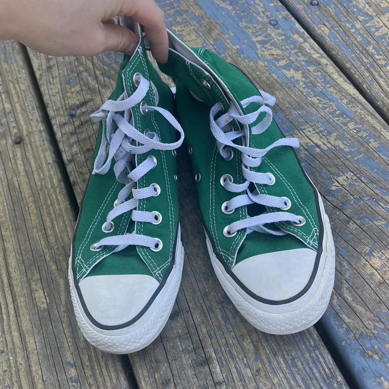 Converse Women's Green and White Trainers | Depop