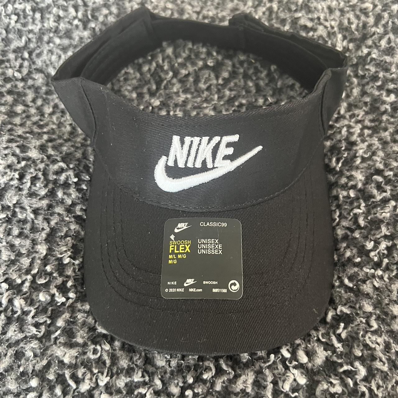 Nike Women's Hat Depop