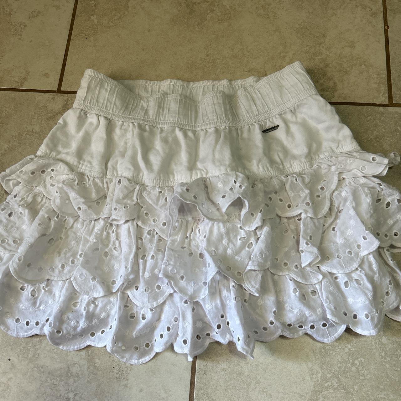 Hollister Co. Women's White Skirt Depop