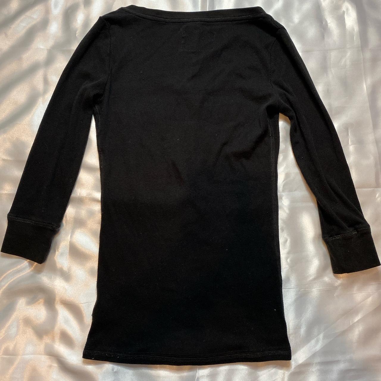 2000s vintage 3/4 length sleeve fitted scoop neck - Depop