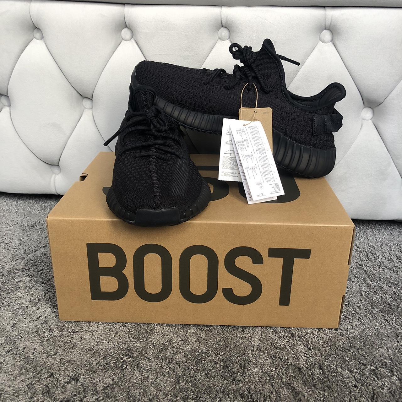 Yeezy Men's Black Trainers Depop