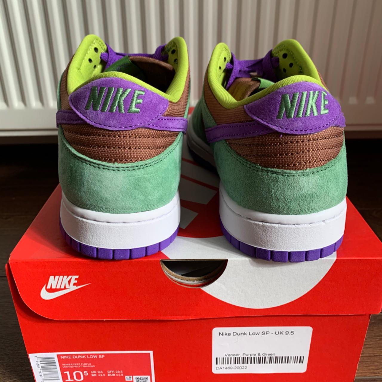 Nike Men's Brown and Green Trainers | Depop