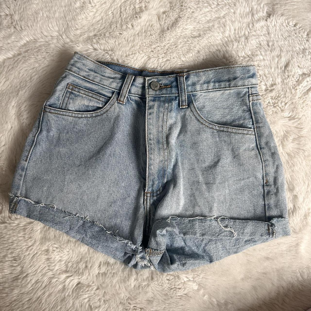 item listed by palcehero