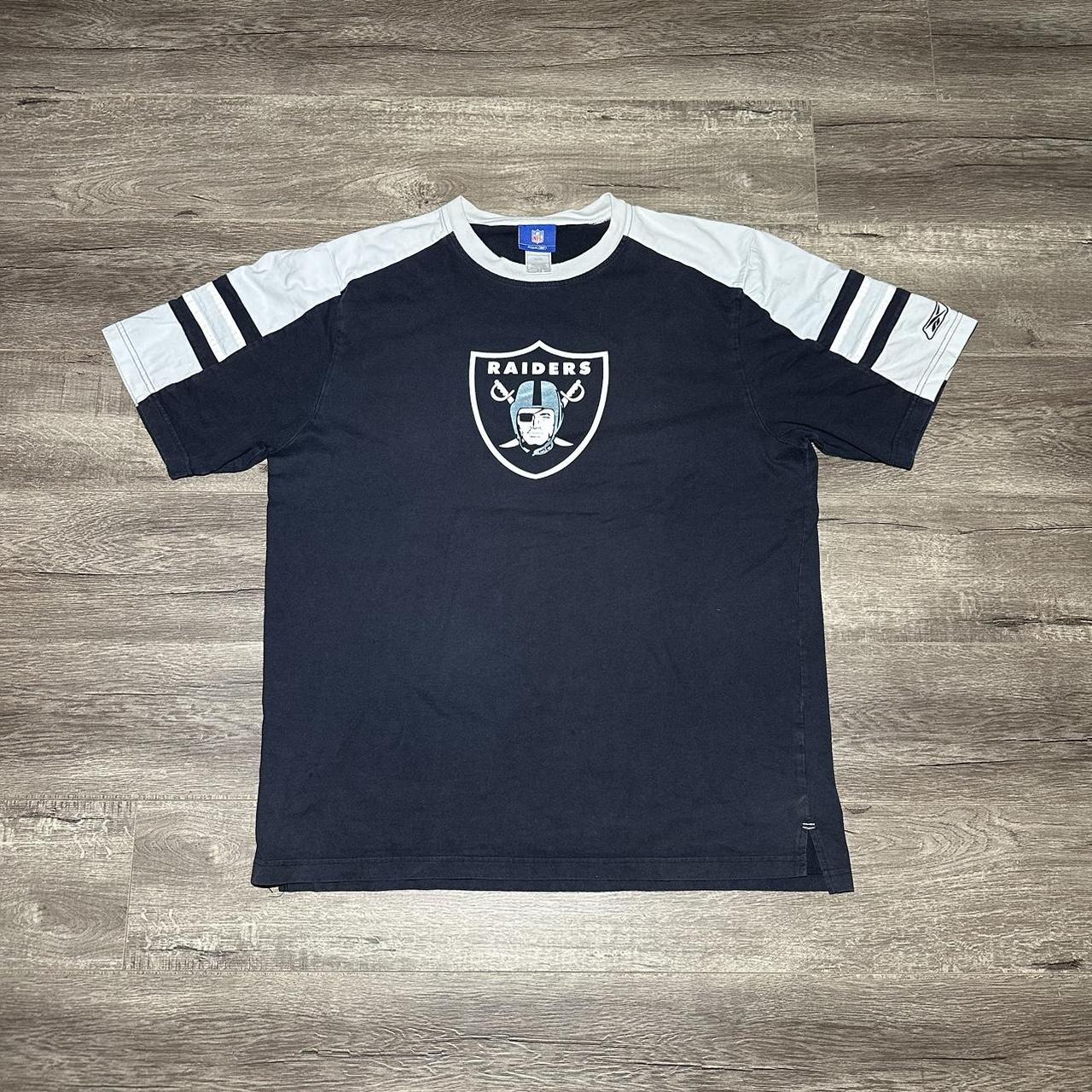 Vintage 1996 Oakland Raiders Tee Size: - Depop