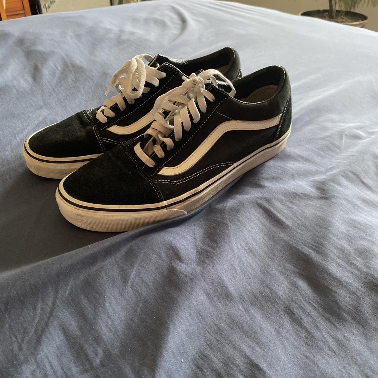 Vans old skool black clearance and gold