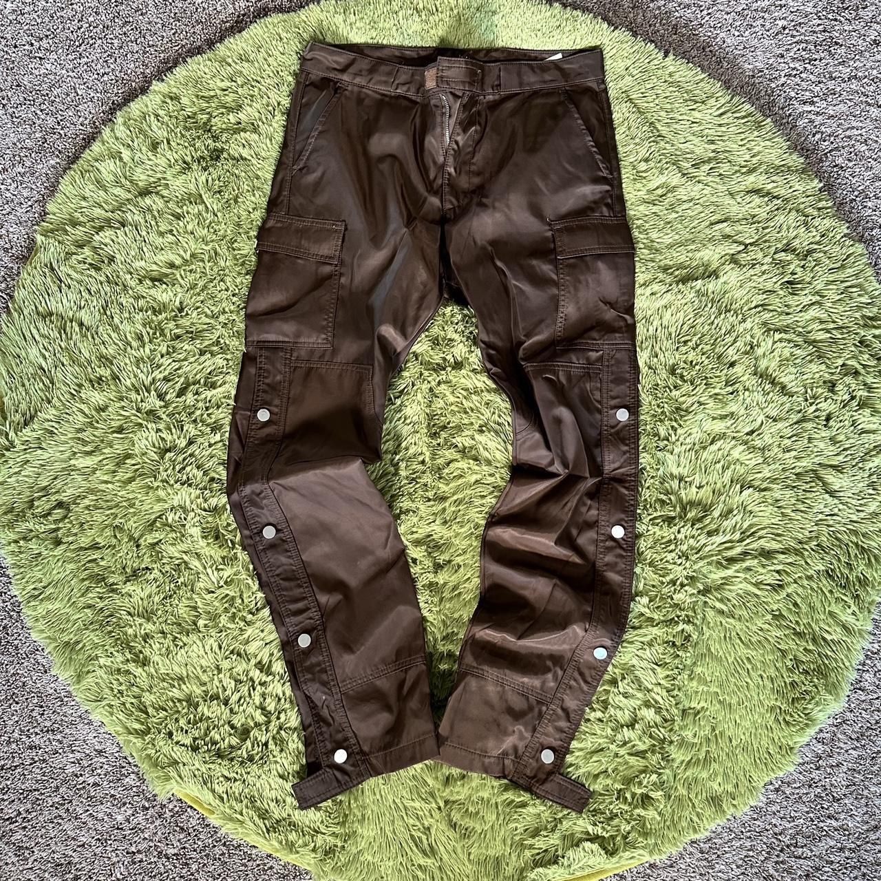 MNML Snap Zipper Cargo pants. Great condition. Dope... Depop