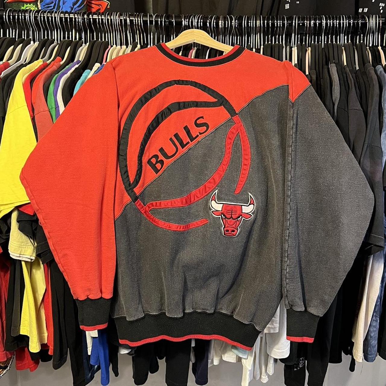 Vintage 90s cheap chicago bulls sweatshirt