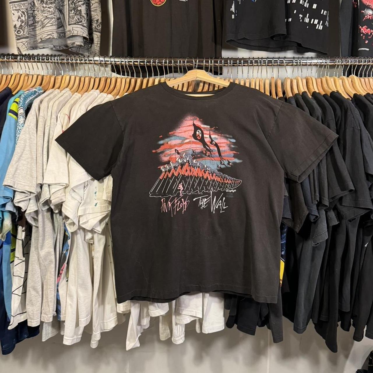 Rare Vintage 1982 Hanes Ultra-weight Pink Floyd | Depop