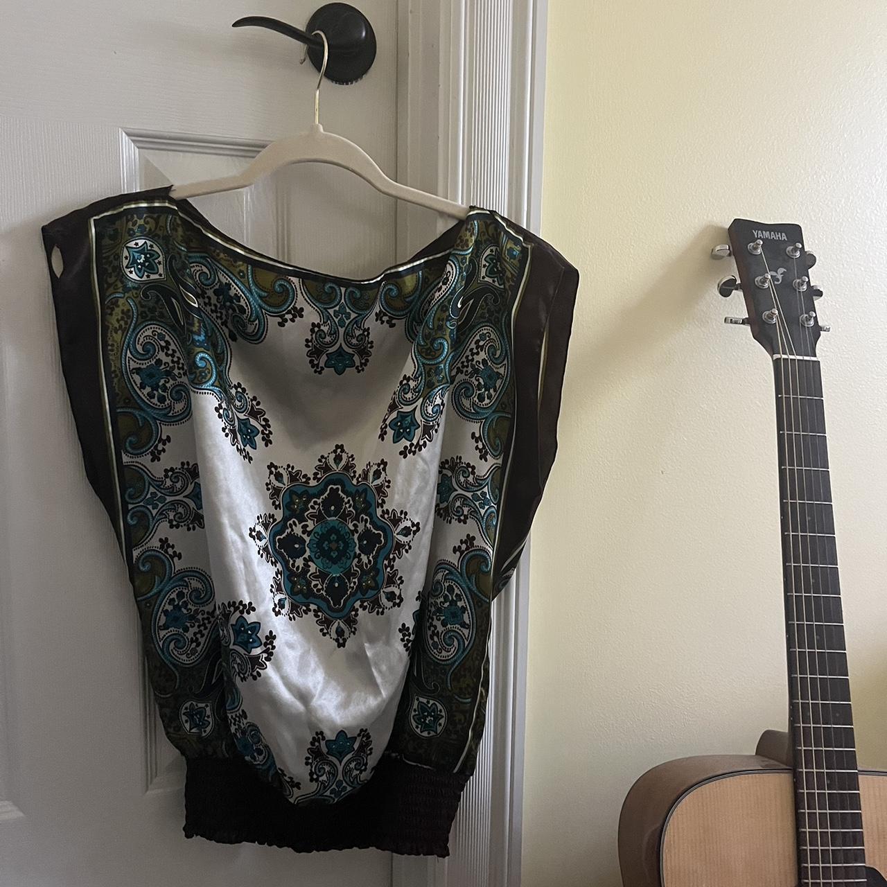 item listed by tinybangsgirl