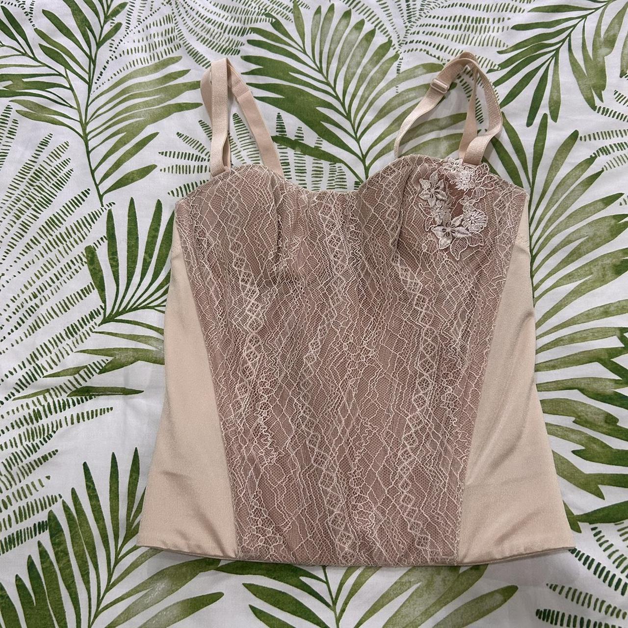 item listed by tinybangsgirl