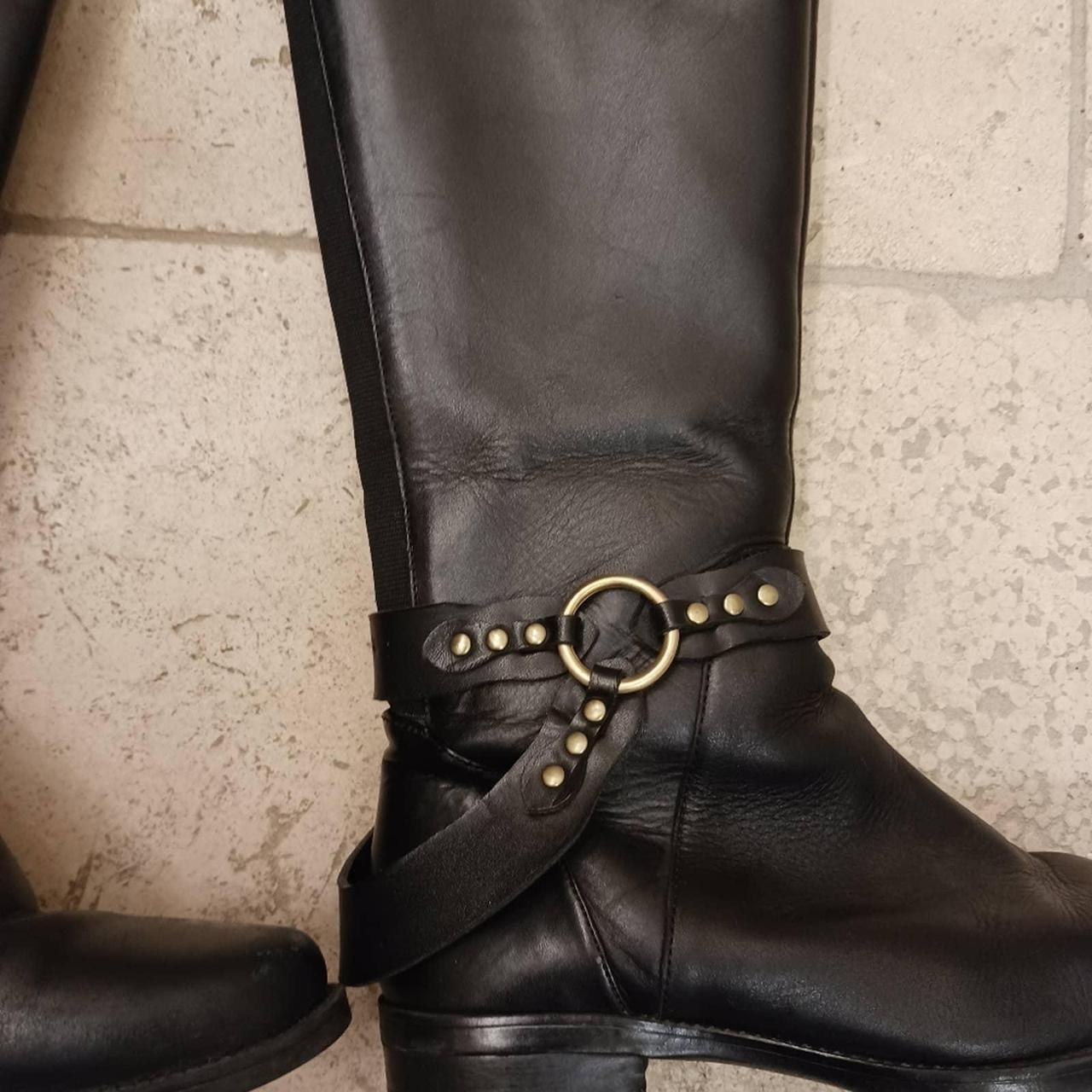 tracy boots and buckles