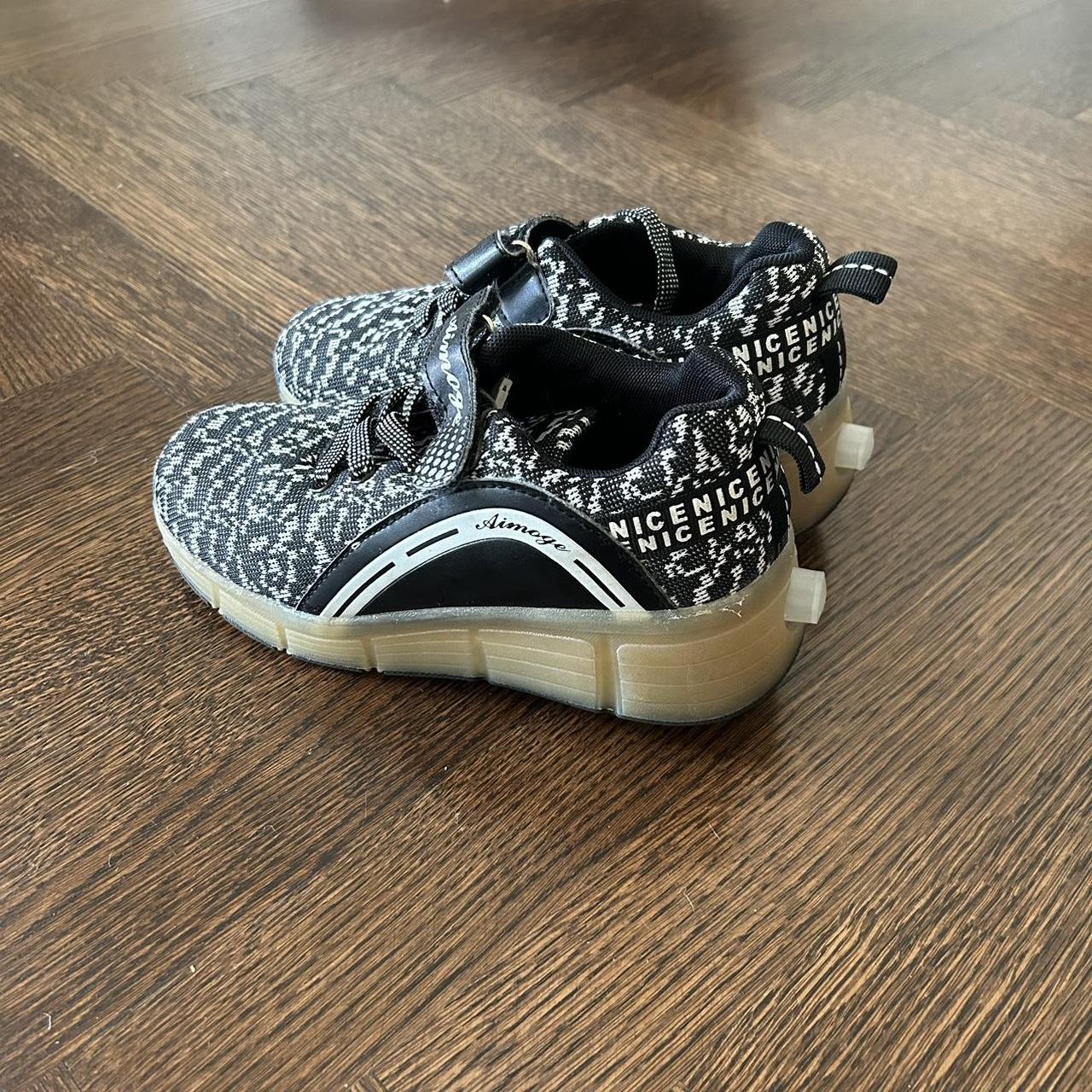 Skechers yeezy clearance knockoff