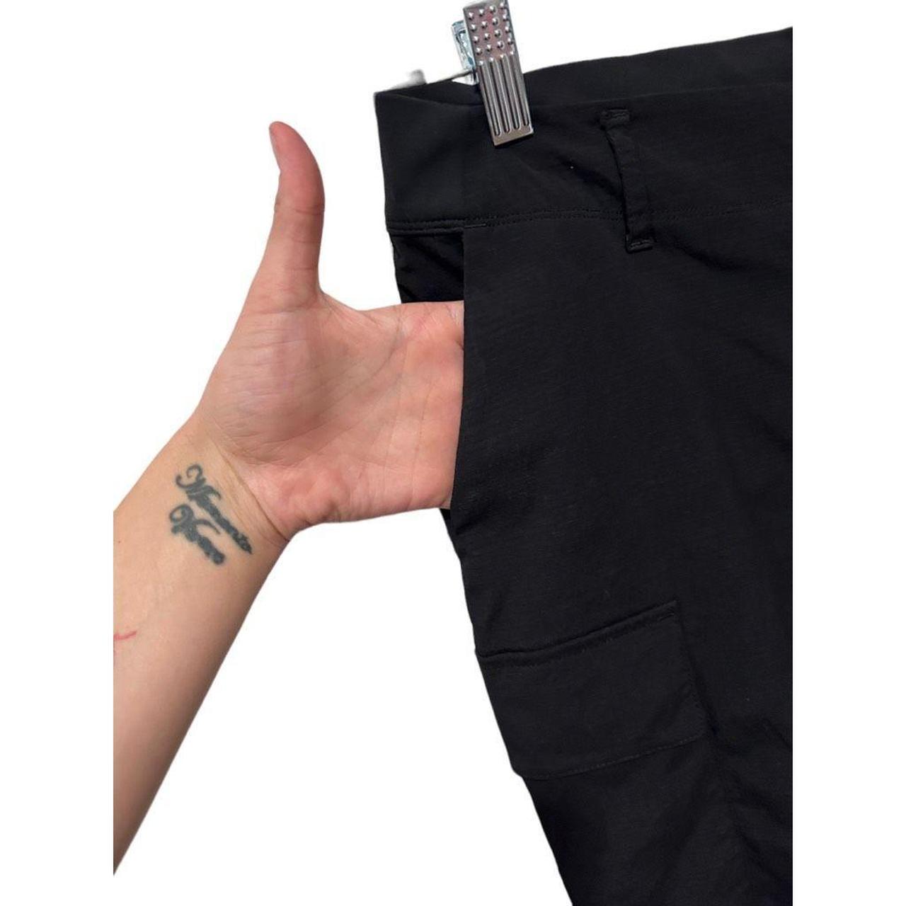 Athleta Trekkie Utility Cargo Pant Black Size 10 - Depop