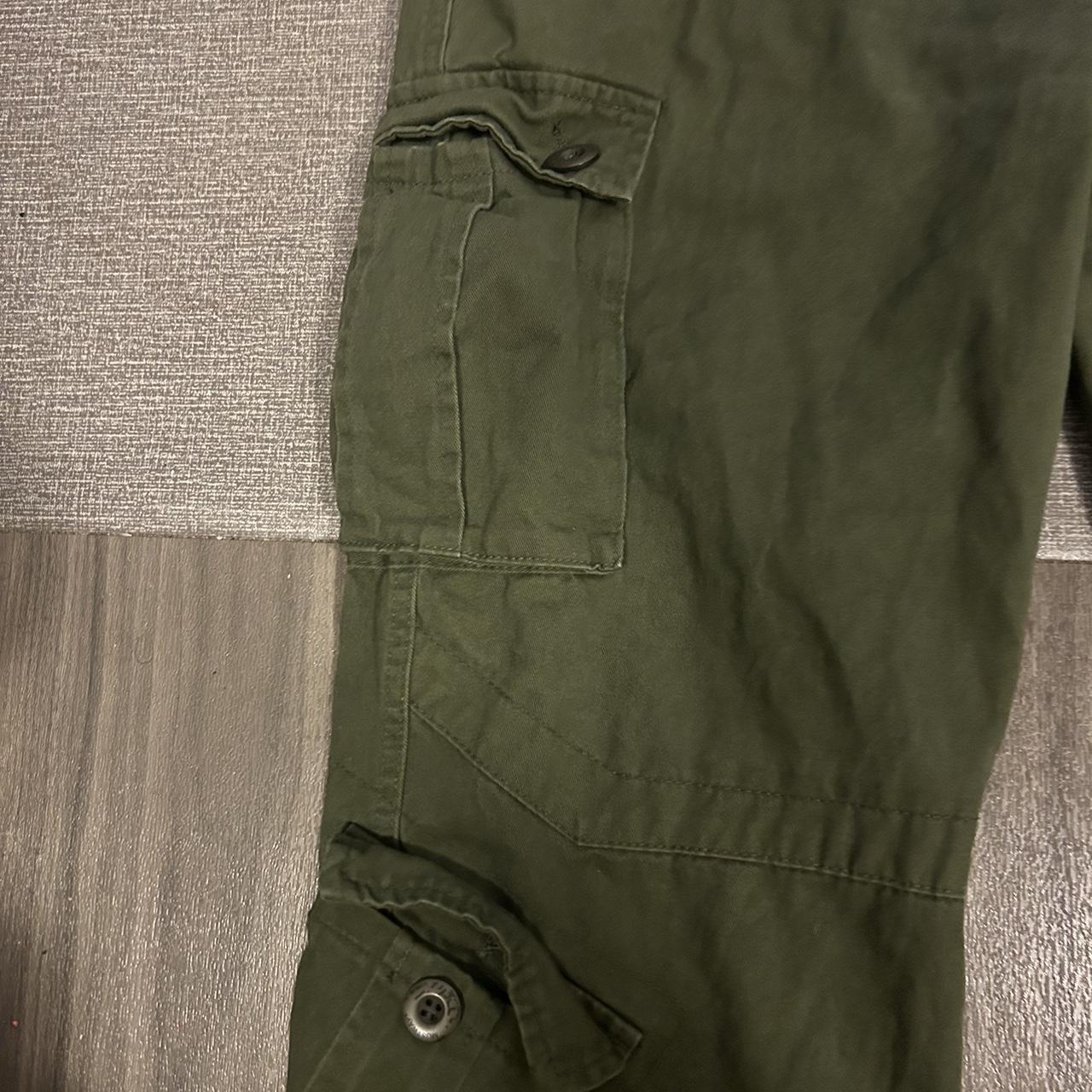 Army Green Cargo pants - Depop