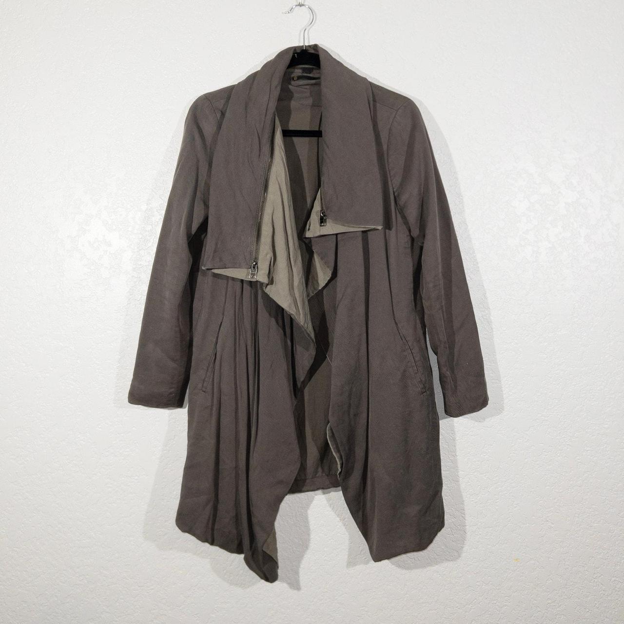 item listed by selectivelychic